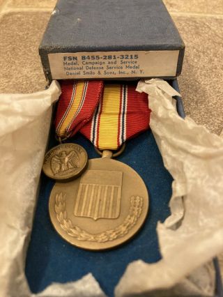 Wwii Military National Defense Medal Award Ribbon Pin - Vintage