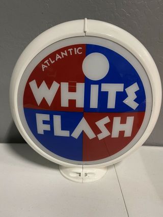 Atlantic White Flash Gas Pump Globe (1985)