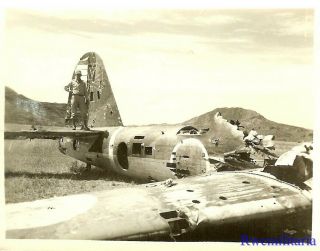 Org.  Photo: Us Troops W/ Shot Down Japanese Ki - 67 Bomber Wreckage In Field (2)