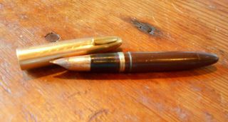 Vintage Sheaffer Crest Tuckaway Fountain Pen,  14k Nib,  Vac,  Burgandy W/ Gold Cap