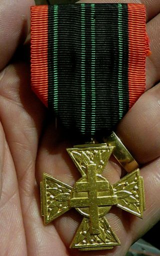 France Medal,  Wwii French Cross Of The Resistance Volunteer Combatant