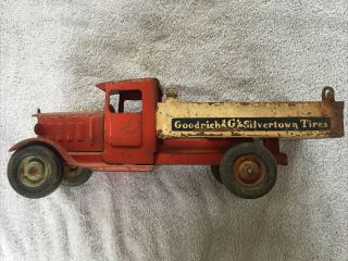 Vintage Metalcraft Goodrich Silvertown Tires Wrecker Toy Tow Truck Missing Boom