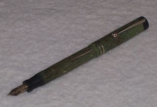 Sheaffer Flat Top Fountain Pen,  C.  1924 - 29,  Jade Green Radite W/gold Filled Trim
