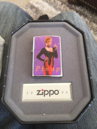 Vintage Unfired 1996 Zippo Salutes Pinup Girls Lighter In Tin