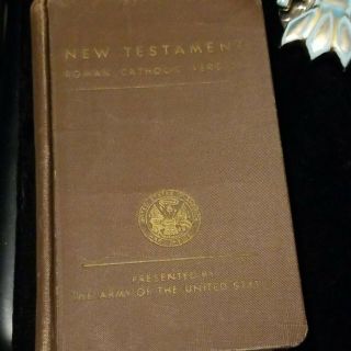 1941 Ww2 Us Army Vintage Roman Catholic Testament Military Fdr Pocket Bible