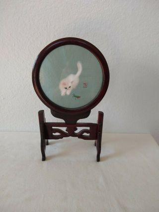 CHINESE SILK DOUBLE SIDE HAND EMBROIDERY CAT WITH GLASS & FRAME ON WOOD STAND 2