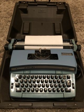 Vintage Smith Corona 12 Electric Typewriter With Case