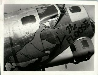Photo Wwii The Floose B - 17 Flying Fortress 303rd Bombardment Group