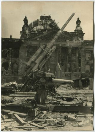 Wwii Large Size Photo: Destroyed Flak Anti - Aircraft Gun Near Reichstag May 1945