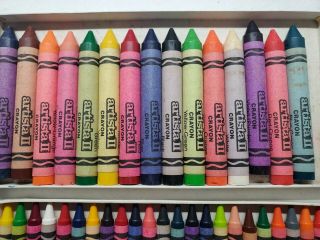 Vintage Artista II Anti - Roll Crayons & Crayola Set Of 2 3