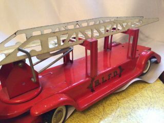 PRESSED STEEL LADDER FIRE TRUCK BY BUDDY L TOYS 26 INCH LONG 3