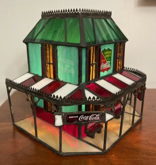 The Coca Cola Stained Glass VICTORIAN HOTEL Franklin 1997 Lighted House 2