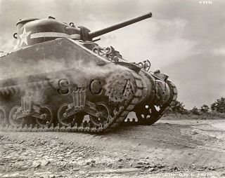 Wwii Us Press Photo - Armor - Sherman Tank - Lincoln Electric Company - 1942