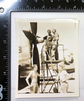 Wwii Photo Air Force 330th Bomb Group 314th Wing B - 29 Nose Art City Omaha Crew