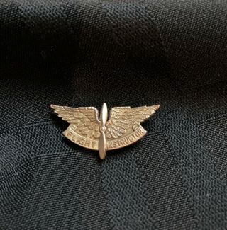 Wwii? Pilot Flight Instructor Wings Pin Badge