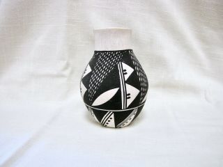 Vintage Acoma Native American Black And White Small Vase,  Pot,  Signed Br