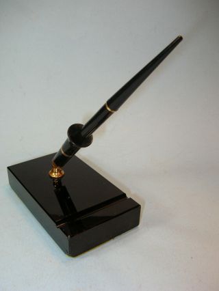 Vintage Sheaffer Black Stone Desk Pen Stand W/ Unbranded Fountain Pen