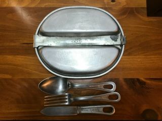 Ww2 Us Army Navy Marines Mess Kit With Utensils,  E.  A.  Co.  1945