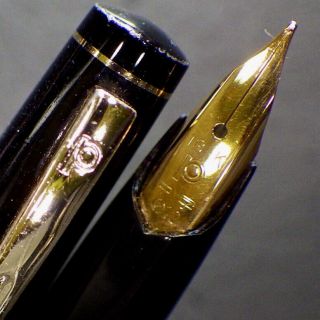 Platinum " 18 " Black Gold C/c Fountain Pen 18k Gold M Nib Ink Cartridge Serviced