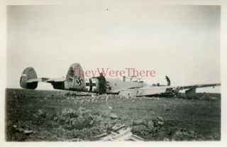Wwii Photo - Us Gi W/ Captured German Messerschmitt Me 110 Fighter Bomber Plane