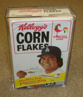 1984 Fernando Valenzuela Dodgers Kelloggs Corn Flakes Empty Cereal Box W/ Holder