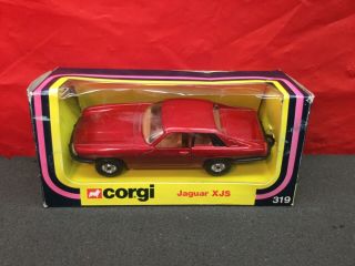 Corgi 319 - Jaguar Xjs Diecast Model Red