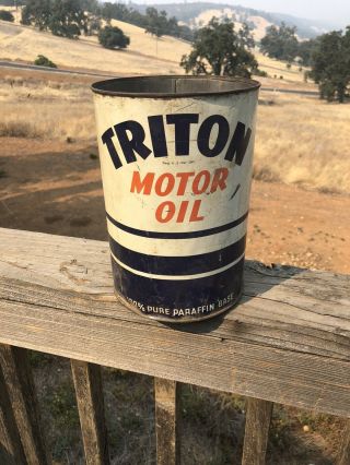 Vintage 5qt Triton Motor Oil Can Gas Service Station Auto Advertising (e12)