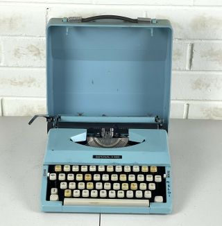 Vintage Retro Imperial 200 Sky Blue Portable Typewriter W.  Case -