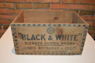 Old Vintage Wood - Wooden Black & White Blended Scotch Whisky James Buchanan Crate