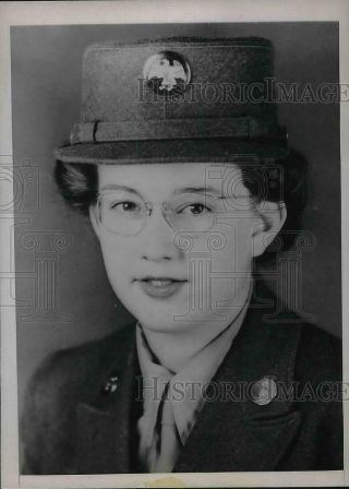 1943 Press Photo Portrait Of Wac Patricia Babcock,  Enlisted Age 14 With An Alias