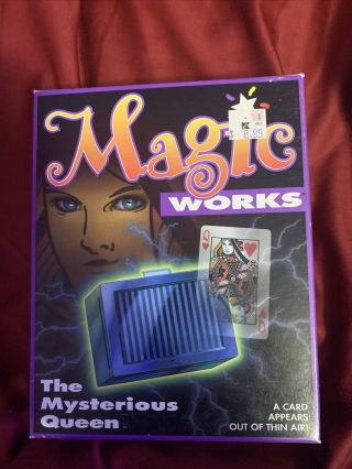 The Mysterious Queen - Magic Milton Bradley Card Trick - Tenyo Like