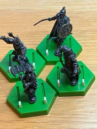 Lotr Tmg Combat Hex Special Listing For Peter (14 Figures,  3 Dice And Tin)