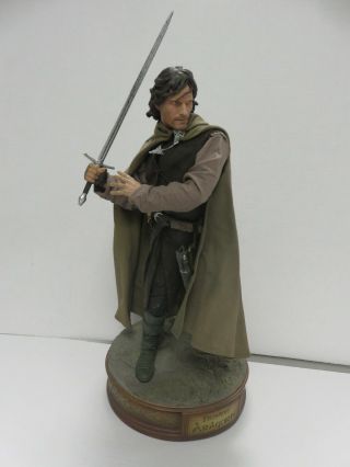 ARAGORN Premium Format Statue 35/1000 Lord of the Rings Sideshow 7159 ZQ 2
