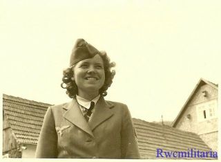 RARE Jovial Female Luftwaffe Blitzmädel Helferin Girl Posed Outside 2