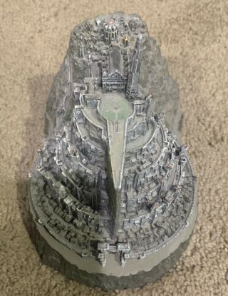 Sideshow Weta Lord Of The Rings Minas Tirith Exclusive Dvd Collectible Bookend