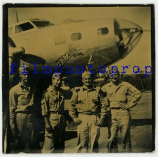 Wwii Us Gi Photo - Gis Posing By B - 17 Flying Fortress W/ Nose Art " Bataan "
