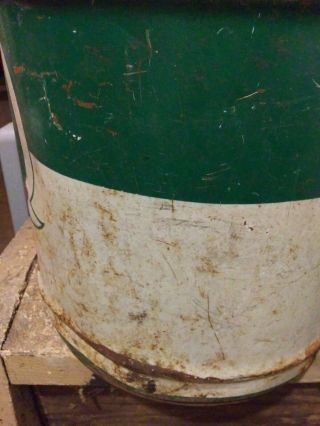 Vintage 5 Gallon Quaker State Motor Oil Can 3