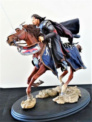 LOTR SIDESHOW ARAGORN AT THE BLACK GATE POLYSTONE STATUE FIGURE BUST DEFECT 2
