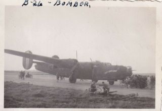 Wwii Snapshot Photo 1st Aaf B - 24 Liberator Bomber To Land In Belgium 72