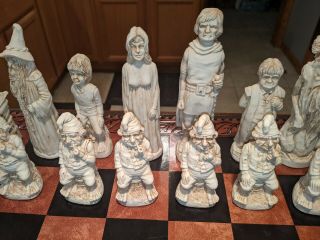 Vintage 1988 LORD OF THE RINGS CHESS SET BY TOLKIEN - LOTR The Hobbit 3