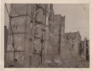 Wwii Cic Snapshot Photo Aaf Bombed Ruins Rubble Aachen Germany 82