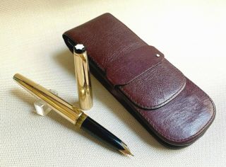 Vintage Mont Blanc 82 Fountain Pen W/burgundy Leather Pouch,  Germany (ar3906)