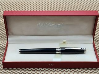 S.  T.  Dupont Olympio Orpheo Black Chinese Lacquer Fountain Pen 18k Nib
