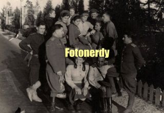Women In Uniform Wwii Soviet Photo Red Army Armenian Colonel W/ Comrades R8