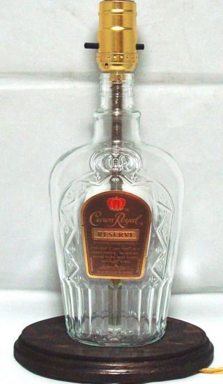 Crown Royal Special Reserve Whiskey Liquor Bottle Table Lamp Light W/wood Base
