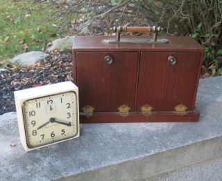 Owen Old Clock Box.