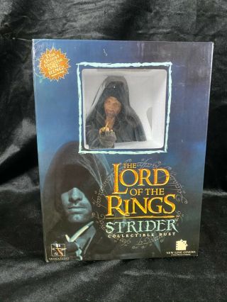 Gentle Giant Lord Of The Rings " Aragorn As Strider " Mini Bust Statue Figure