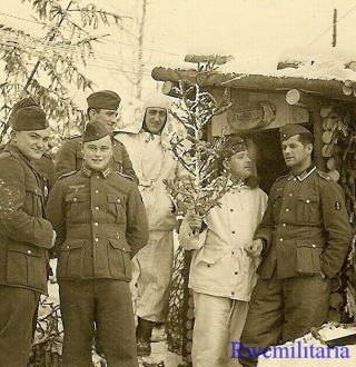 Winter Front Wehrmacht Signals Troops W/ Christmas Tree By Bunker; Russia (1)