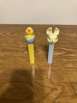 Vintage Pez Dispenser.  Fat Ear Easter Bunny And Chick No Feet Austria