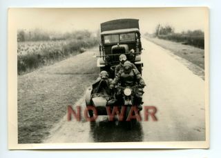 Wwii German Photo Soldiers Moto Crew Truck